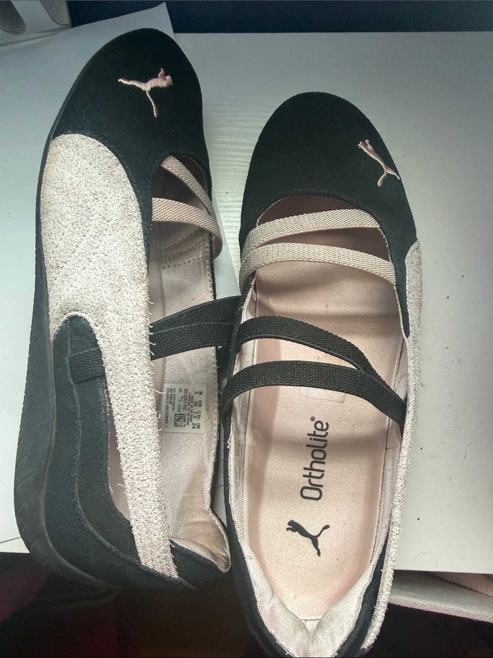 Puma Black Ballet Flats with Light Pink Straps - Picture 4 of 4